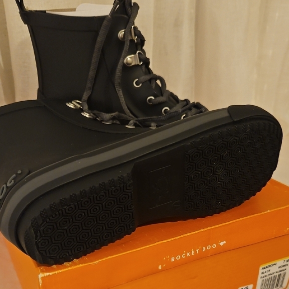 Rocket Dog Women's Charcoal Lace-Up Boots - Picture 2 of 3